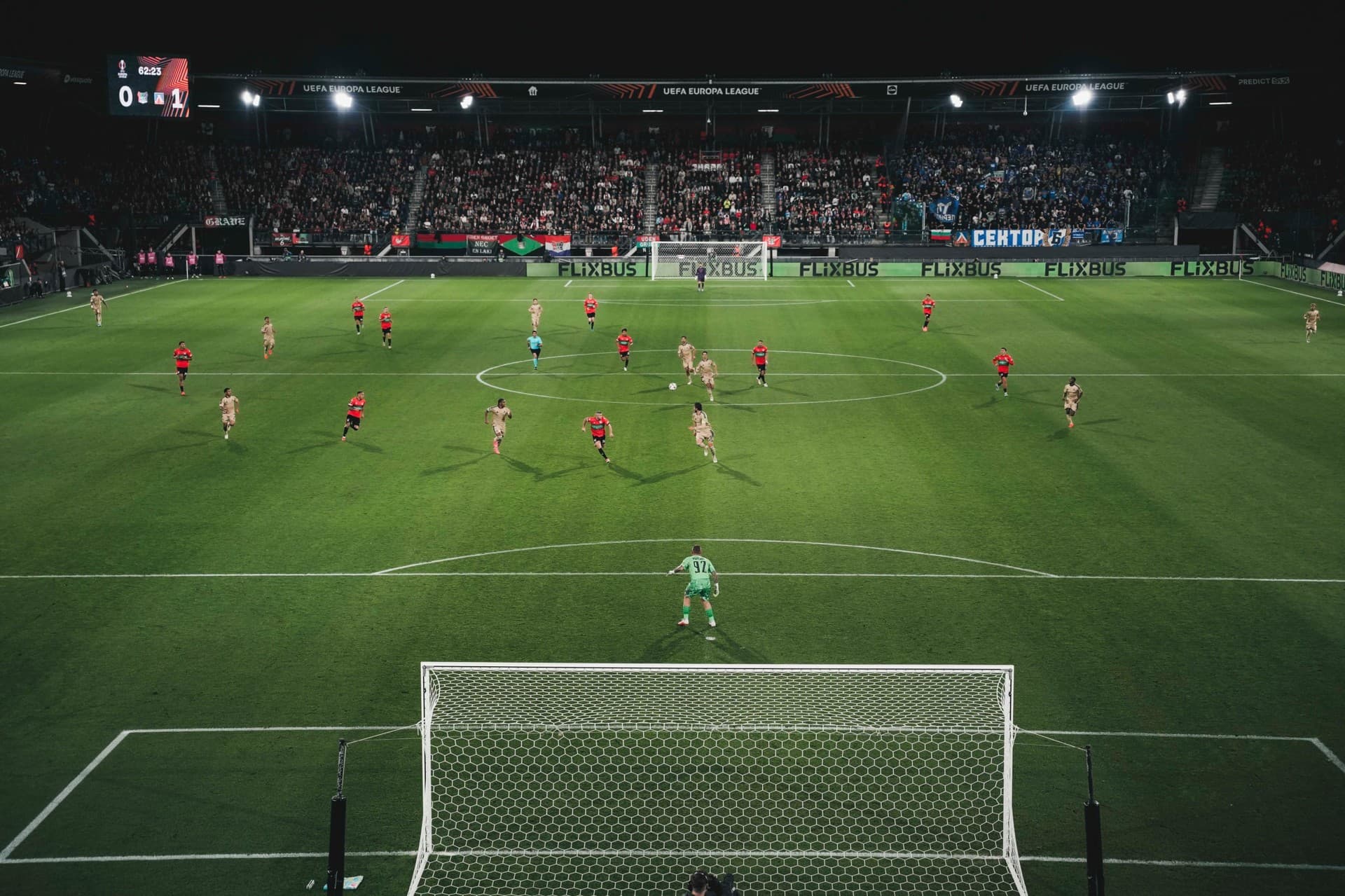 Levski-supporters in het thuisvak: N.E.C. legt uit hoe dat kon